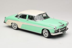 DeSoto Fireflite Sedan Světle Zelená & Krémová KK-Scale 1:18 KKDC181543 Kov – obrázek 4 z 6
