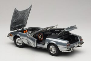Ferrari 365 GTS Chrome Silver Hot Wheels 1:18 25738 Kov – obrázek 5 z 8