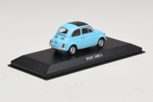Fiat 500 L Modrý Maxichamps 1:43 940121601 Kov – obrázek 2 z 5