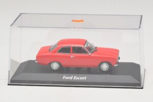 Ford Escort Mk1 Červený Maxichamps 1:43 940081001 Kov – obrázek 4 z 5