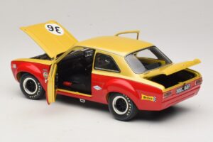 Ford Escort Mk1 TC #36 F. Gardner / D. Glemser Grand Prix der Tourenwagen 1968 Minichamps 1:18 100688136 Kov – obrázek 5 z 8