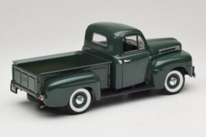 Ford F-1 Zelená Road Legends 1:18 92218 Kov – obrázek 3 z 8