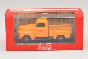 Ford F1 Coca-Cola Minichamps 1:43 400082062 Kov – obrázek 5 z 5