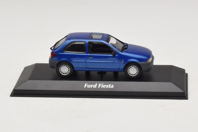 Ford Fiesta Mk4 Modrá Metalíza Maxichamps 1:43 940085061 Kov