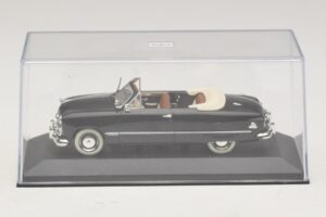 Ford FL Kabriolet Černý Minichamps 1:43 400082231 Kov – obrázek 4 z 5