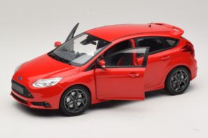 Ford Focus ST Mk2 Červená Minichamps 1:18 110082002 Kov – obrázek 2 z 8