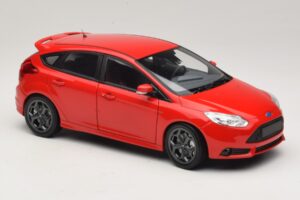 Ford Focus ST Mk2 Červená Minichamps 1:18 110082002 Kov – obrázek 6 z 8