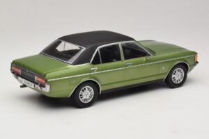 Ford Granada Mk1 Zelená Metalíza & Černá MCG 1:18 MCG18569 Kov – obrázek 2 z 6