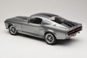 Ford Mustang Shelby GT500 Eleanor Šedá Metalíza & Černý KK-Scale 1:12 KKDC120171 Kov – obrázek 7 z 8