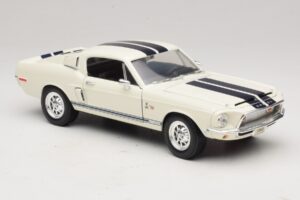 Ford Shelby GT500KR Bílá Road Legends 1:18 92168 Kov – obrázek 6 z 8