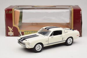 Ford Shelby GT500KR Bílá Road Legends 1:18 92168 Kov – obrázek 8 z 8