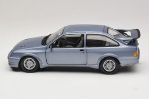 Ford Sierra RS Cosworth Modrá Minichamps 1:18 150084072 Kov – obrázek 4 z 8