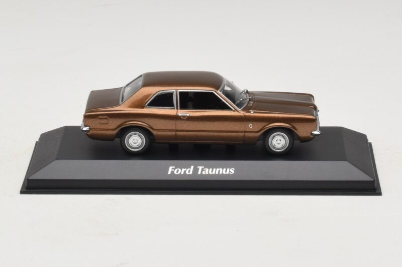 Ford Taunus TC Hnědá Metalíza Maxichamps 1:43 940081300 Kov