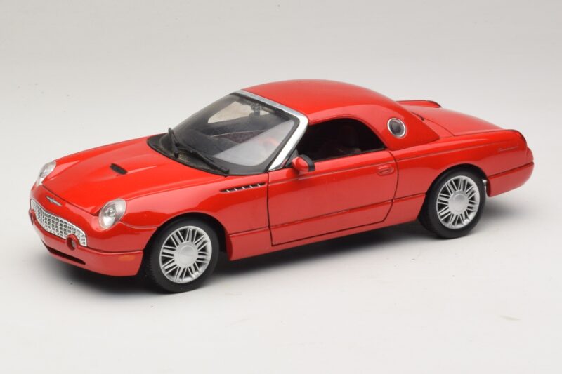 Ford Thunderbird Červený Maisto 1:18 31620 Kov