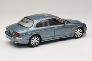 Jaguar S-Type X200 Modrý Maisto 1:18 31865 Kov – obrázek 3 z 8