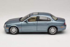 Jaguar S-Type X200 Modrý Maisto 1:18 31865 Kov – obrázek 4 z 8