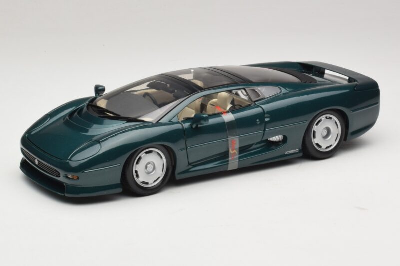 Jaguar XJ220 Zelená Metalíza Maisto 1:18 31807 Kov