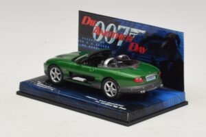 Jaguar XKR X100 Roadster Die Another Day Minichamps 1:43 045149 Kov – obrázek 3 z 5
