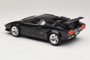 Lamborghini Countach 5000 Quattrovalvole Černý Bburago 1:18 3337 Kov – obrázek 7 z 8