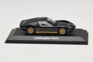 Lamborghini Miura P400 Černý Maxichamps 1:43 Lamborghini Miura P400 Černý Maxichamps 1:43 940103000 Kov