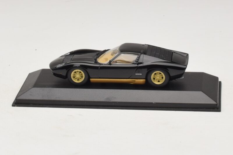 Lamborghini Miura P400 Černý Minichamps 1:43 430103004 Kov