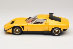 Lamborghini Miura SVR Žlutý & Černý Kyosho 1:18 08319GY Kov – obrázek 4 z 8