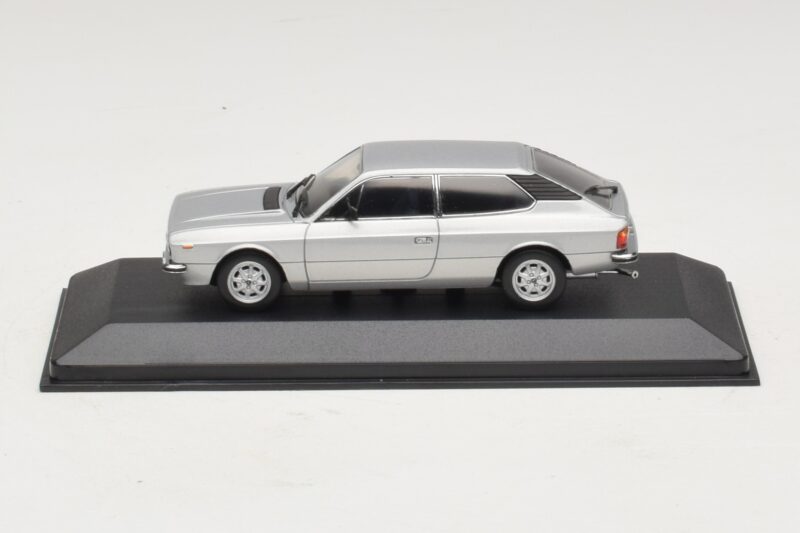 Lancia Beta HPE Stříbrný Minichamps 1:43 Lancia Beta HPE Stříbrný Minichamps 1:43 400125711 Kov
