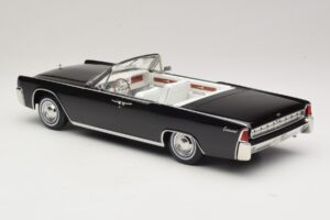 Lincoln Continental Convertible Černý Bad Boys KK-Scale 1:18 KKDC181521 Kov – obrázek 6 z 7