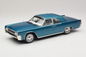Lincoln Continental Convertible Tyrkysová Metalíza KK-Scale 1:18 KKDC181524 Kov – obrázek 2 z 7