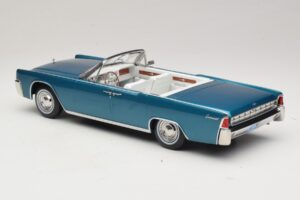 Lincoln Continental Convertible Tyrkysová Metalíza KK-Scale 1:18 KKDC181524 Kov – obrázek 6 z 7
