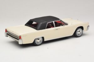 Lincoln Continental Convertible Bílý John F. Kennedy KK-Scale 1:18 KKDC181523 Kov – obrázek 3 z 7