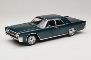 Lincoln Continental Tmavě Zelená Metalíza Matrix Reloaded & Revolutions KK-Scale 1:18 Lincoln Continental Tmavě Zelená Metalíza Matrix Reloaded & Revolutions KK-Scale 1:18 KKDC181481 Kov