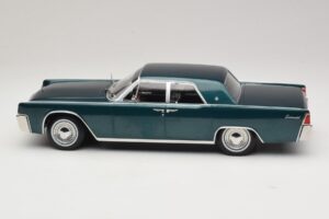 Lincoln Continental Tmavě Zelená Metalíza Matrix Reloaded & Revolutions KK-Scale 1:18 KKDC181481 Kov – obrázek 3 z 6