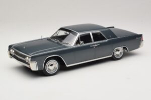 Lincoln Continental Šedá Metalíza Marnie KK-Scale 1:18 Lincoln Continental Šedá Metalíza Marnie KK-Scale 1:18 KKDC181482 Kov
