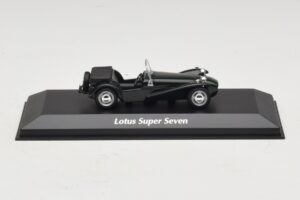 Lotus Super Seven Zelený Maxichamps 1:43 Lotus Super Seven Zelený Maxichamps 1:43 940113630 Kov