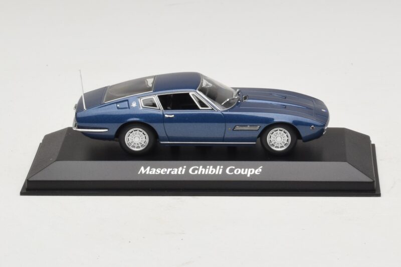 Maserati Ghibli Modrá Metalíza Maxichamps 1:43 940123321 Kov
