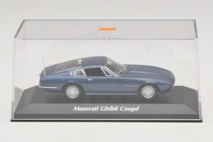 Maserati Ghibli Modrá Metalíza Maxichamps 1:43 940123321 Kov – obrázek 4 z 5