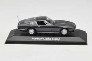 Maserati Ghibli Hnědá Metalíza Maxichamps 1:43 Maserati Ghibli Hnědá Metalíza Maxichamps 1:43 940123320 Kov