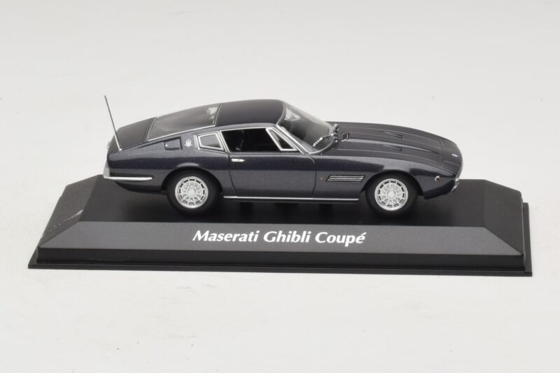 Maserati Ghibli Hnědá Metalíza Maxichamps 1:43 940123320 Kov
