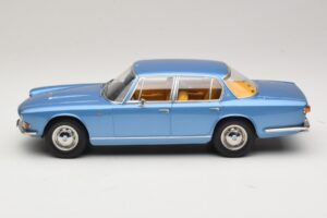 Maserati Quattroporte I Světle Modrá Metalíza KK-Scale 1:18 KKDC181514 Kov – obrázek 3 z 6