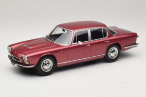 Maserati Quattroporte I Červená Metalíza KK-Scale 1:18 Maserati Quattroporte I Červená Metalíza KK-Scale 1:18 KKDC181512 Kov