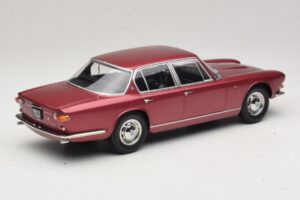Maserati Quattroporte I Červená Metalíza KK-Scale 1:18 KKDC181512 Kov – obrázek 2 z 6