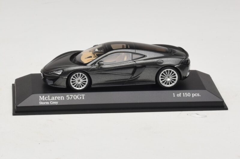 McLaren 570GT Storm Grey Minichamps 1:43 McLaren 570GT Storm Grey Minichamps 1:43 537154520 Kov