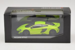 McLaren 675LT Napier Green Minichamps 1:43 537154422 Kov – obrázek 5 z 5