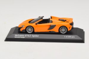 McLaren 675LT Spider Oranžový Minichamps 1:43 McLaren 675LT Spider Oranžový Minichamps 1:43 537154431 Kov