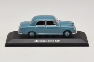 Mercedes 180 W120 Modrý Maxichamps 1:43 Mercedes 180 W120 Modrý Maxichamps 1:43 940033102 Kov