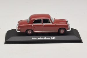 Mercedes 180 W120 Červený Maxichamps 1:43 Mercedes 180 W120 Červený Maxichamps 1:43 940033101 Kov