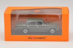 Mercedes 200D W115 Tmavě Zelený Maxichamps 1:43 940034001 Kov – obrázek 5 z 5