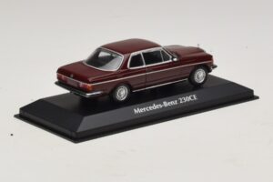Mercedes 230 CE C123 Červený Maxichamps 1:43 940032221 Kov – obrázek 2 z 5