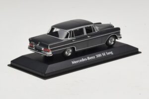 Mercedes 300 SE W112 Lang Tmavě Šedý Maxichamps 1:43 940035201 Kov – obrázek 2 z 5